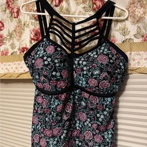 Sexy floral swim top size 2X